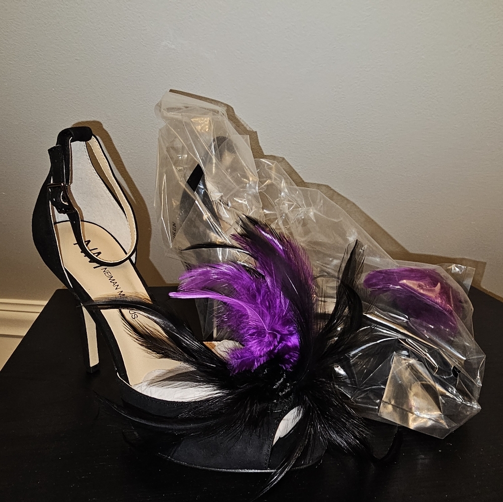 Neiman Marcus Tamsen Black Suede with feathers shoes